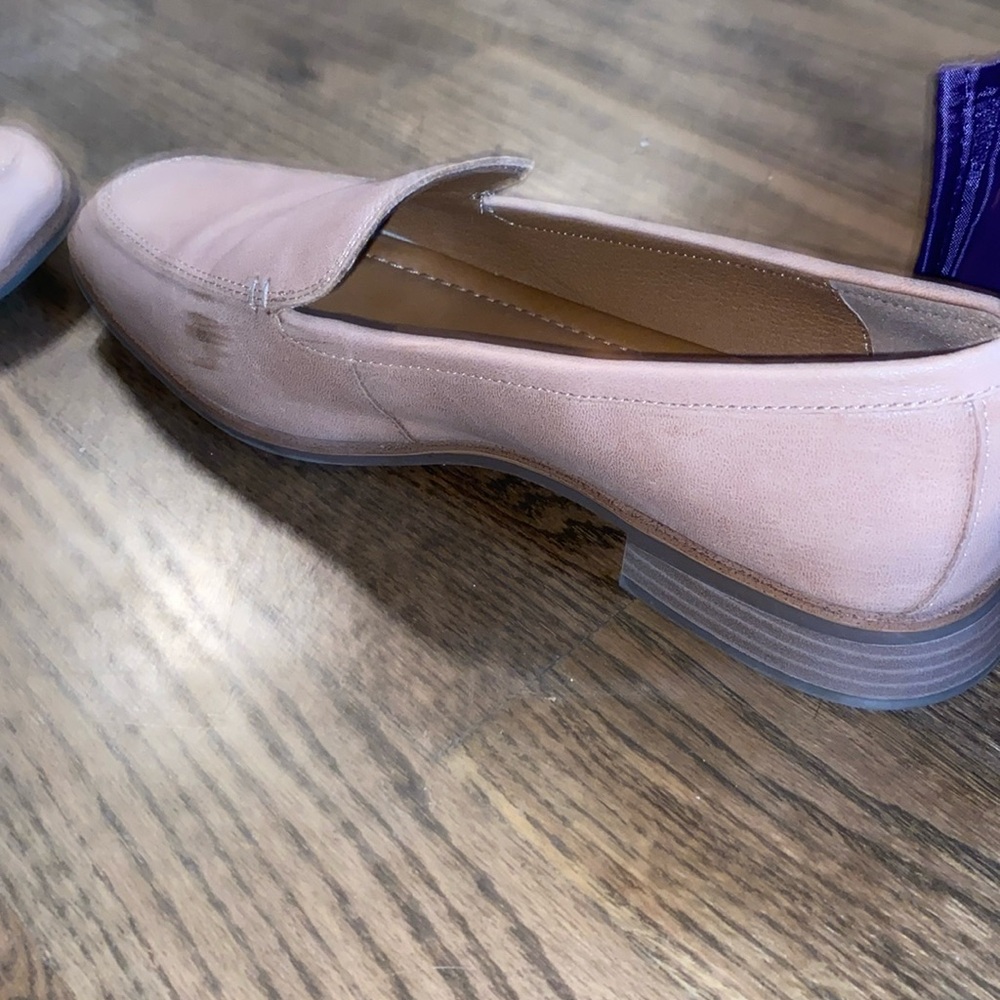 Lucky Brand - Laurien Loafers Size 10.  small scuff mark on right shoe. In photo - Picture 6 of 10